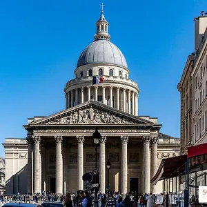 Jardin Du Luxembourg Pres Du Pantheon Et De Notre-dame Paris